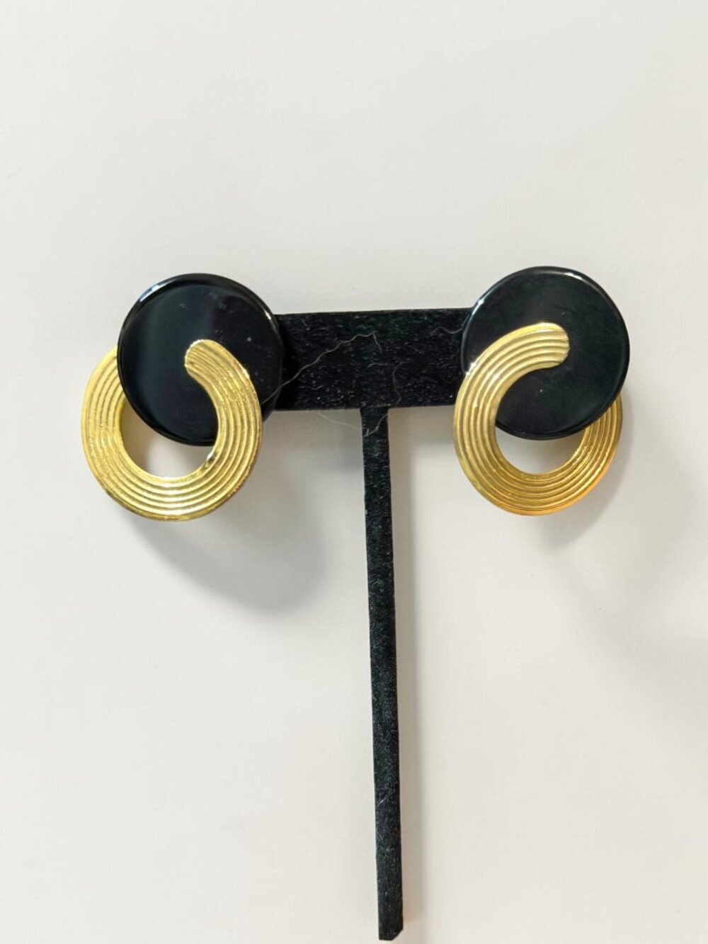 Vintage Black Gold Doorknocker Pierced Earrings Ribbed Geometric 80s Statement